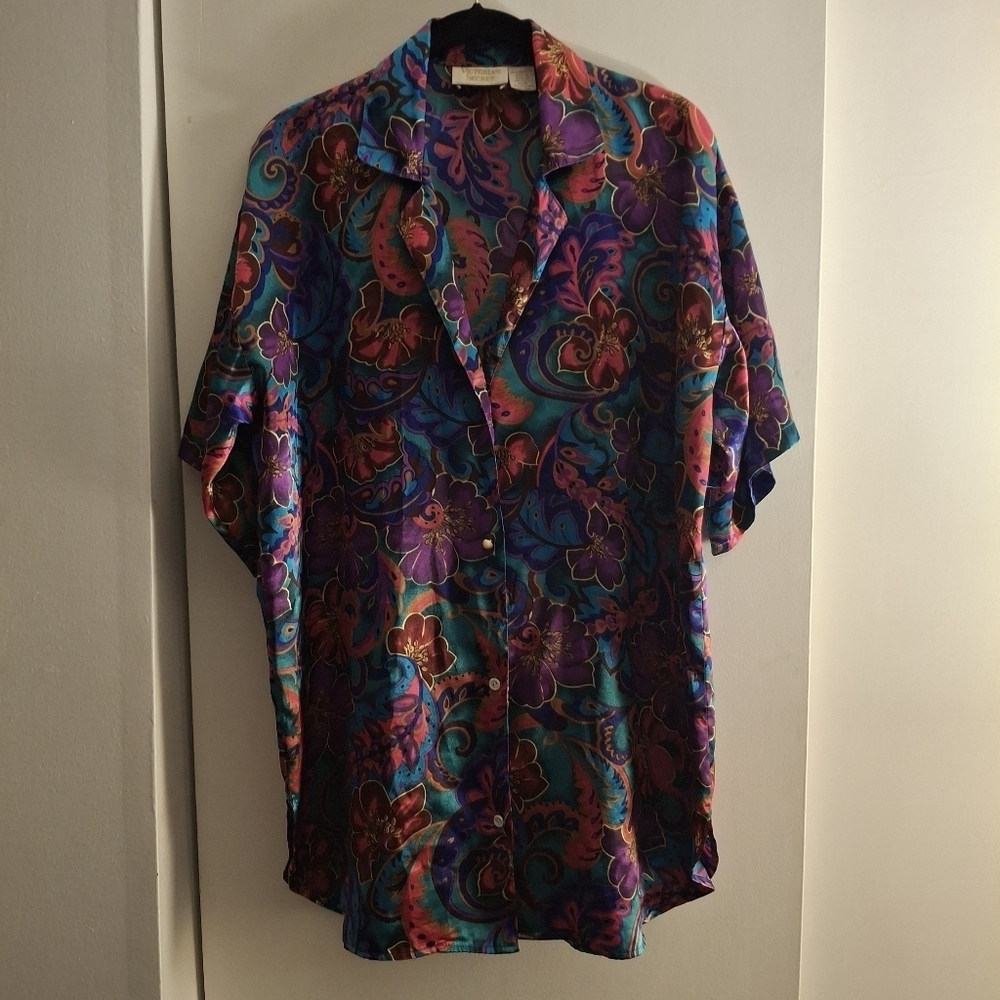 Victoria Secret Women's Multicolor Paisley Silky Sleep Shirt